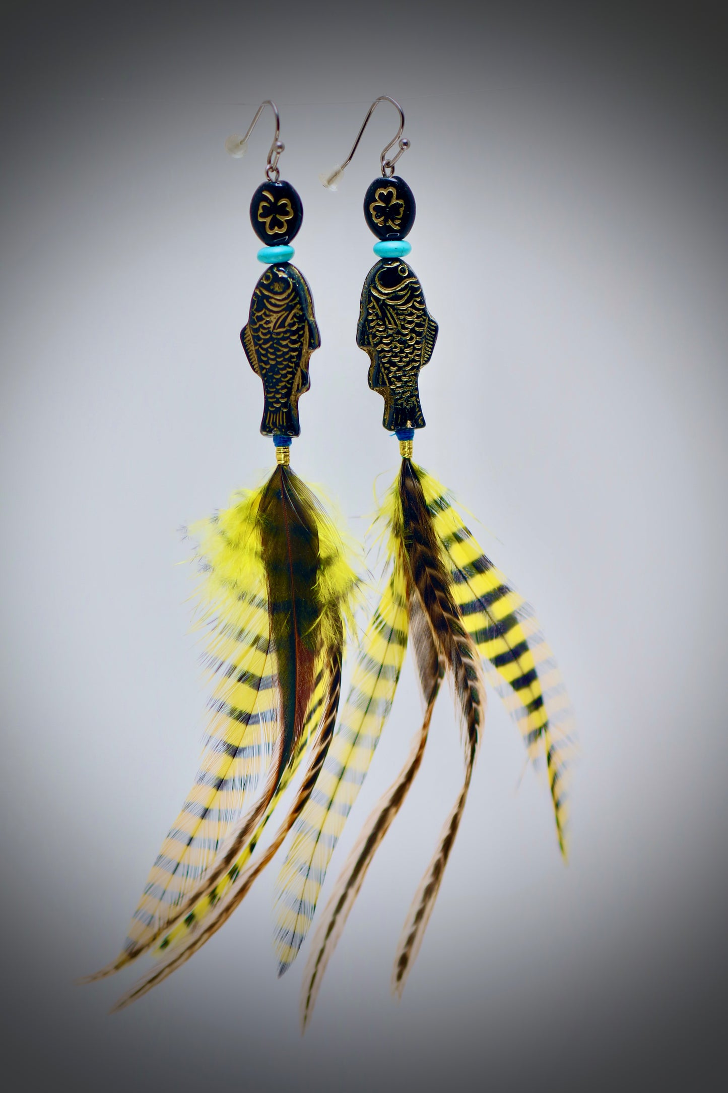 Lucky GoldFish + Turquoise + Barred Saddle Hackle.